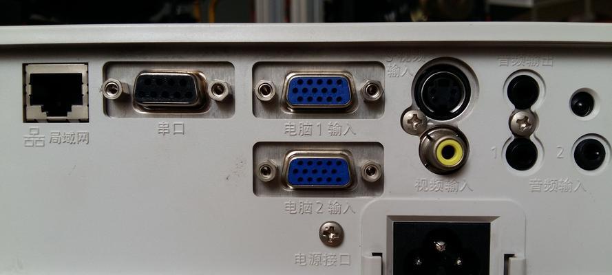 如何使用笔记本连接投影仪（简单实用的连接指南）