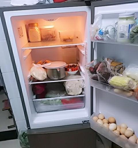 冰箱通电后不制冷的原因及解决方法（探究冰箱不制冷的常见问题及解决方案）