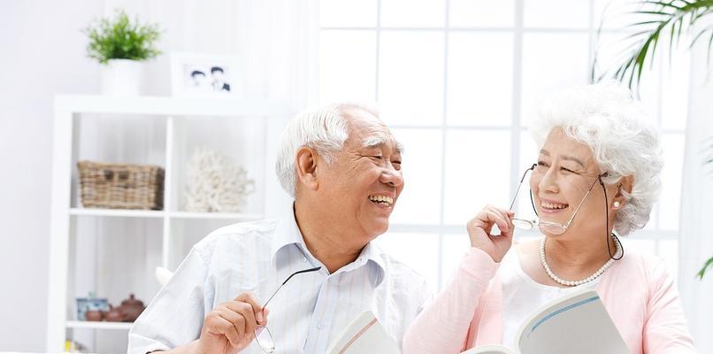 老花眼症状及预防措施（老年人常见的视觉问题——老花眼）