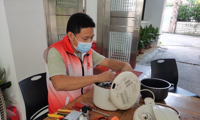 打印机盖未关修复指南（解决打印机盖未关问题的方法及步骤）