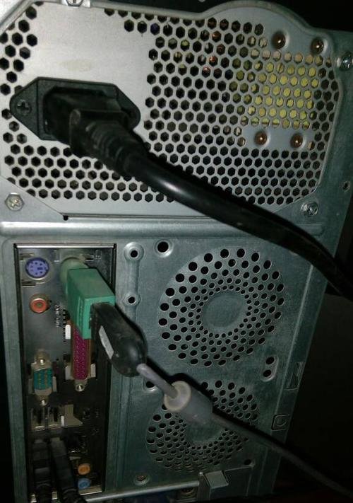 正确连接电脑主机的方法（让您的电脑主机运行无忧）