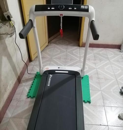 跑步机不运行的修理方法（解决跑步机不运行的常见问题及维修技巧）