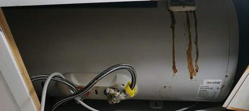 电热水器内胆漏水原因解析（探究电热水器内胆漏水的因素及解决方法）
