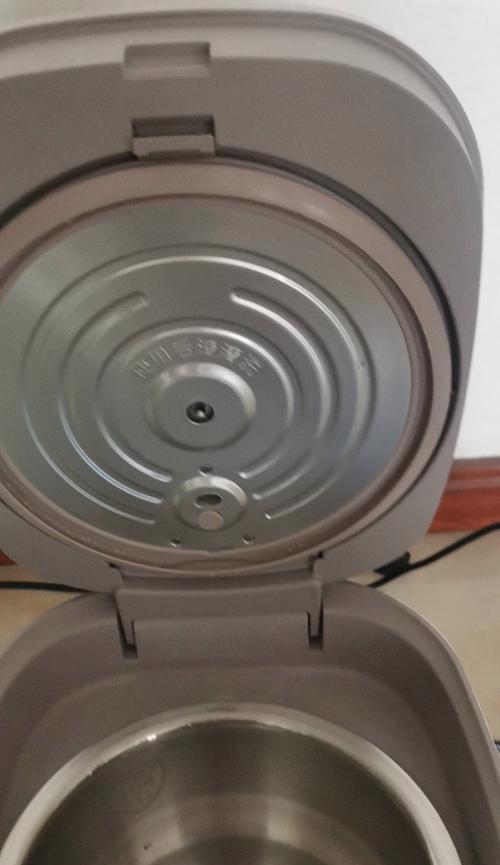商用电饭煲不跳原因分析（商用电饭煲不跳原因及解决方法）