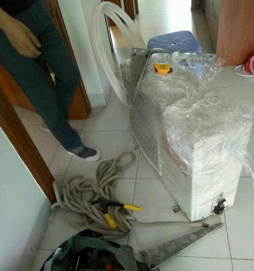 空调室外机被水淹了，还能用吗（应急处理与检修技巧）