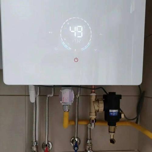 燃气热水器出水小问题的处理方法（怎样解决燃气热水器出水小的情况）