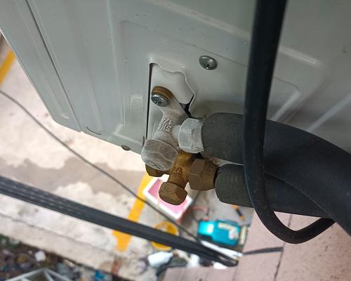 空调粗管结霜是什么原因造成的？如何快速解决？