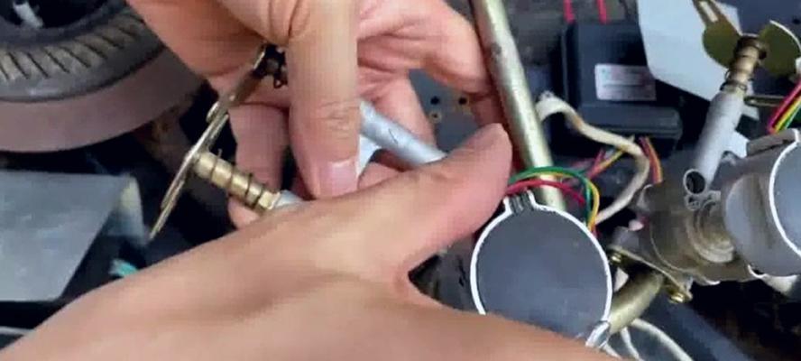 燃气灶清洗和维修的正确方法是什么？