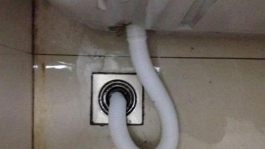 滚筒洗衣机漏水怎么办？常见原因及解决方法是什么？