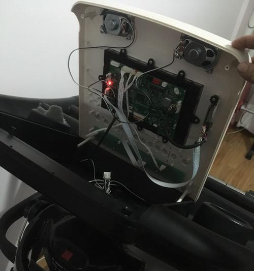 跑步机控制板更换后故障频发？如何快速解决？