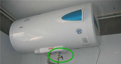热水器热水口摇动是什么原因？如何快速解决？