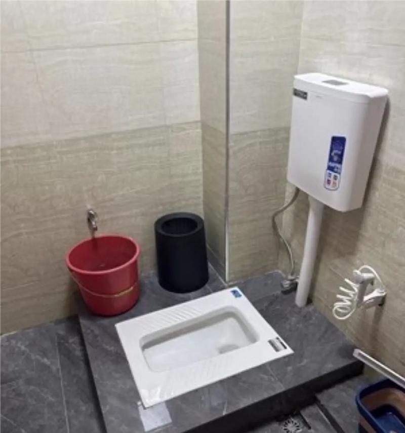 带存水弯的蹲便器容易堵吗？如何预防和解决堵塞问题？