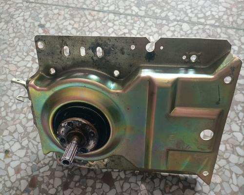 洗衣机显示E2故障代码怎么解决？使用全自动洗衣机需注意哪些事项？