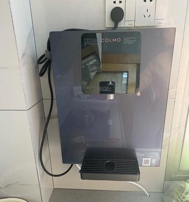 饮水机热水发黄是什么原因？如何快速处理？