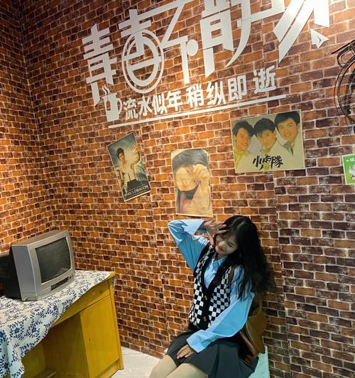 小鹅相机如何与手机配合进行拍照？