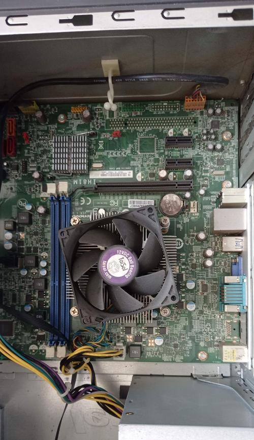 联想笔记本屏幕排线怎么拆？拆卸时要注意什么？