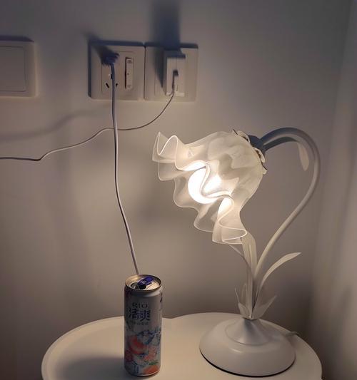 卧室投影仪如何配合灯光使用？