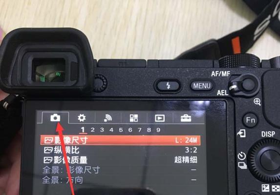 如何查询港版索尼相机的激活时间？查询步骤是什么？