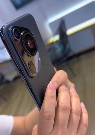 pura手机摄像头伸缩功能如何操作？